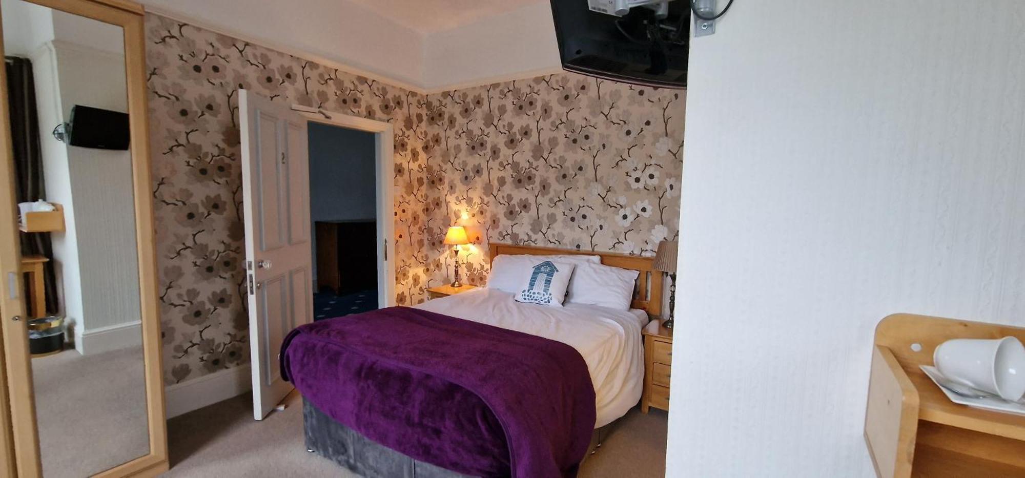 Hazeldene Hotel Aberaeron Exterior foto