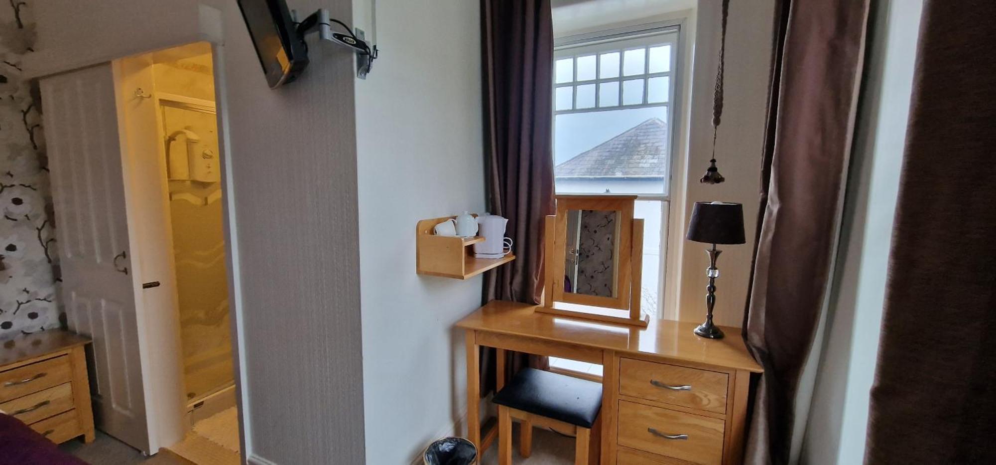 Hazeldene Hotel Aberaeron Exterior foto